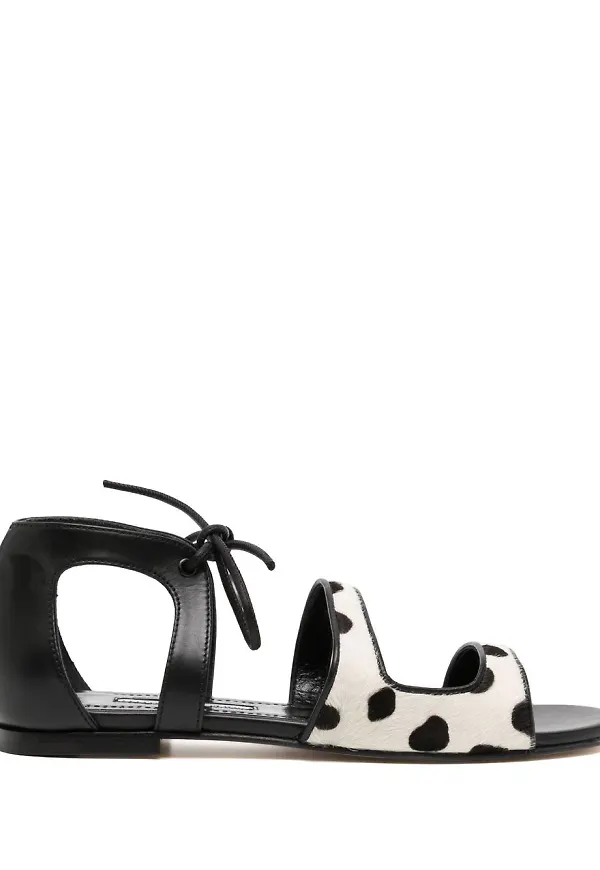 Manolo Blahnik Wed prickiga sandaler - Svart