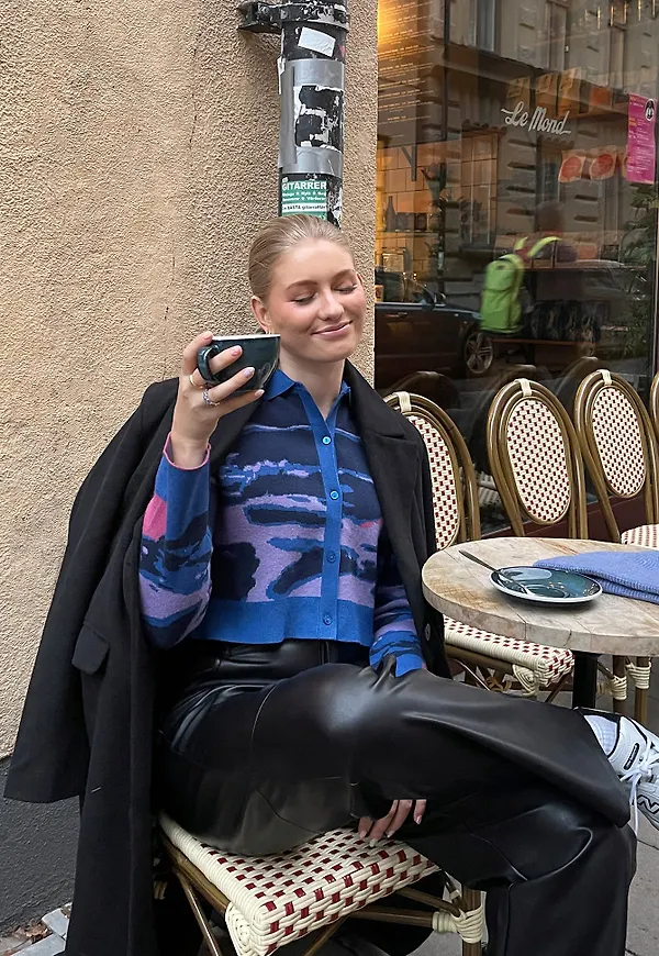 Marije Zuurveld x NA-KD Croppad kofta - Blue