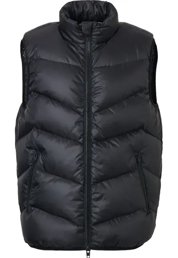 Marlon Vest