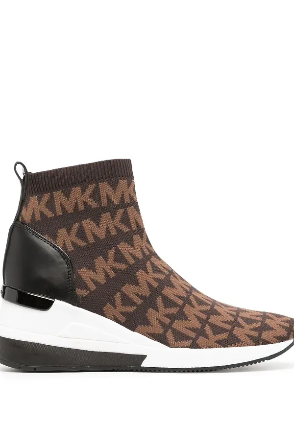 Michael Michael Kors Skyler 40 mm stickade sneakers i stretch - Brun