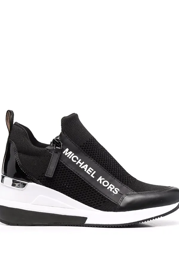 Michael Michael Kors Willis stickade sneakers i stretch - Svart