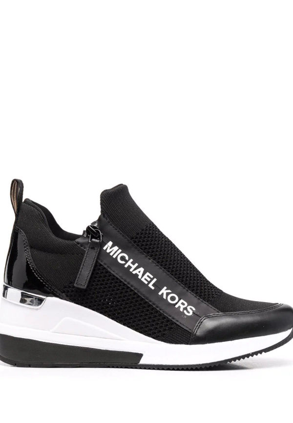 Michael Michael Kors Willis stickade sneakers i stretch - Svart