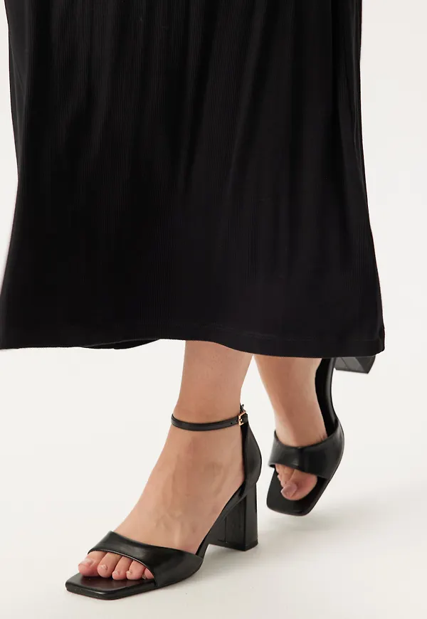 Mid Heel Sandal