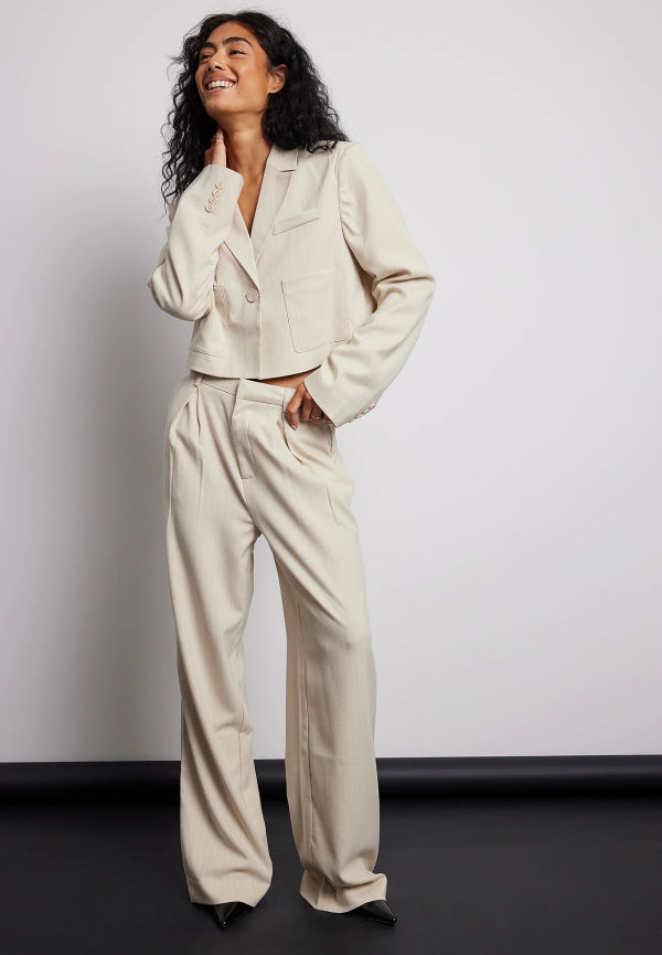 Mimi A.R x NA-KD Nålrandiga byxor med hög midja - Beige,Stripe