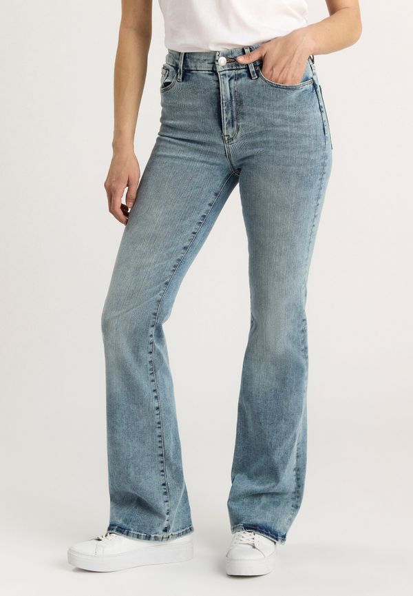 MIRA Curve super stretch flared jeans