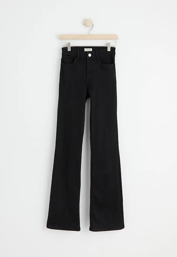 FLARE Mira extra långa jeans med superstretch