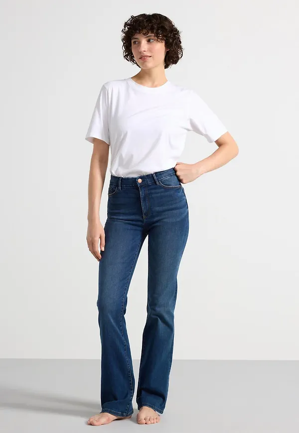 FLARE Mira extra långa jeans med superstretch