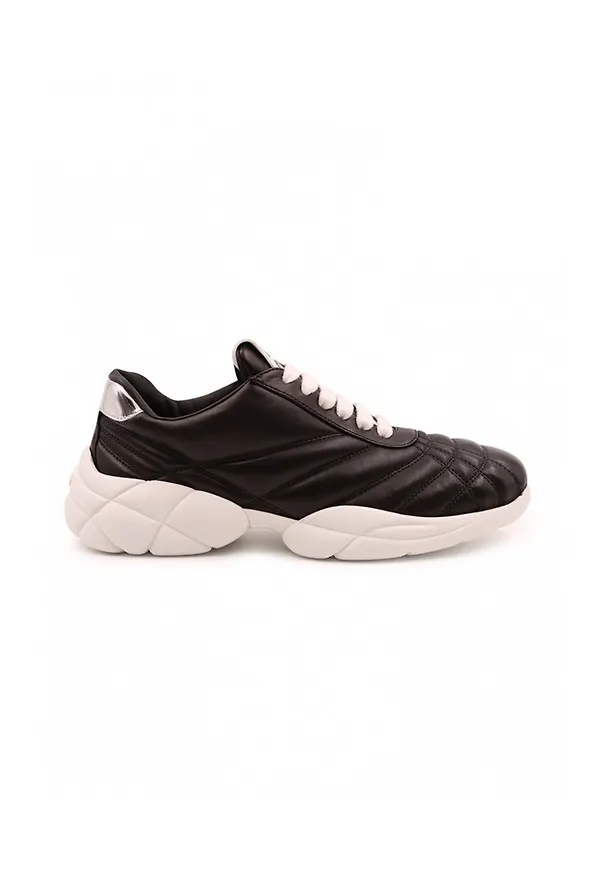 Miu Miu - Sneakers - Svart - Dam - Storlek: 35 EU