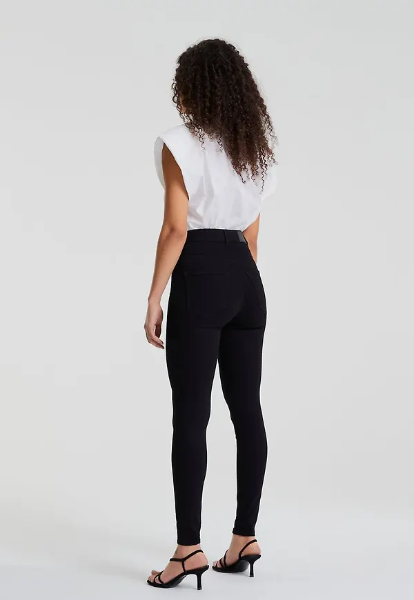 Molly petite high w jeans