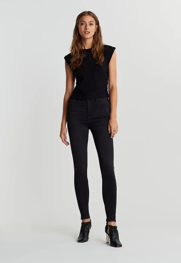 Molly TALL high w jeans