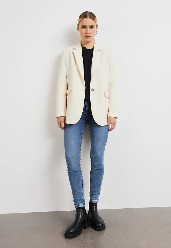 Molly tall high w jeans