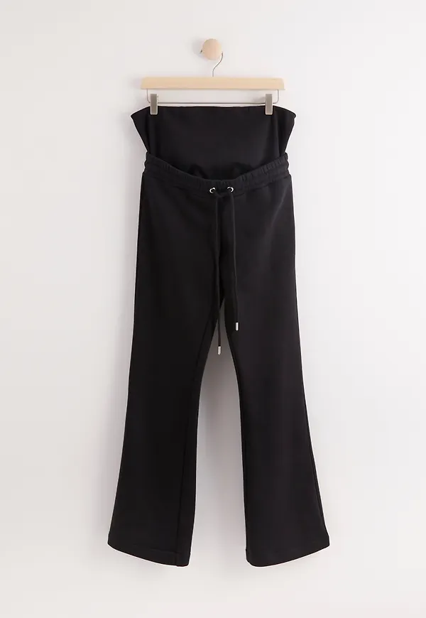MOM Sweatpants i flare-modell
