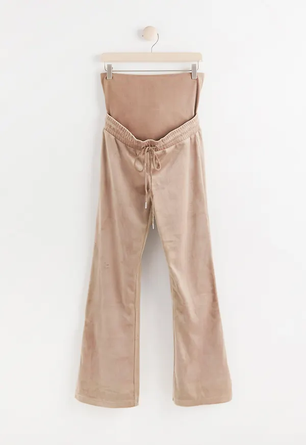 MOM Velour sweatpants i flare modell