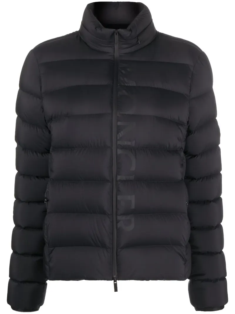 Moncler puffjacka med logotyp - Svart