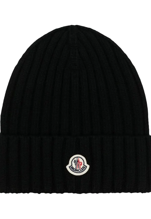 Moncler ribbstickad mössa - Svart
