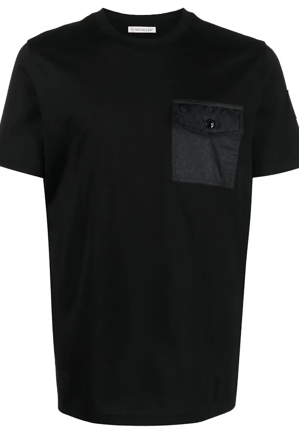 Moncler t-shirt med ficka - Svart