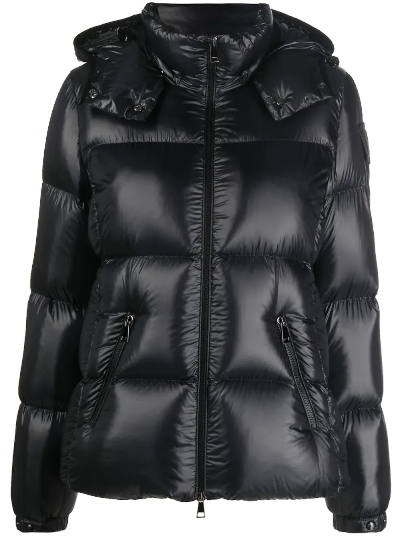 Moncler vadderad dunjacka med logotypmärke - Svart