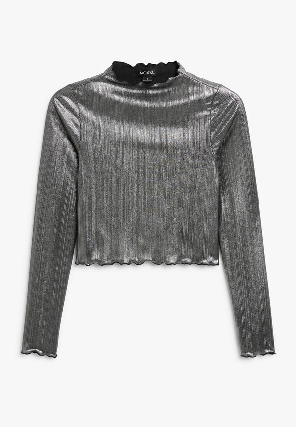 Monki Silverfärgad Croptop Med Overlockad Kant Silver, Toppar i storlek M