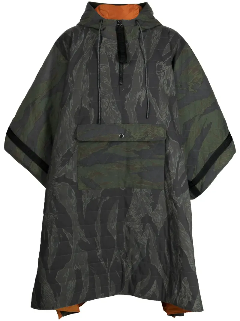 Mostly Heard Rarely Seen kamouflagemönstrad quiltad poncho - Grön