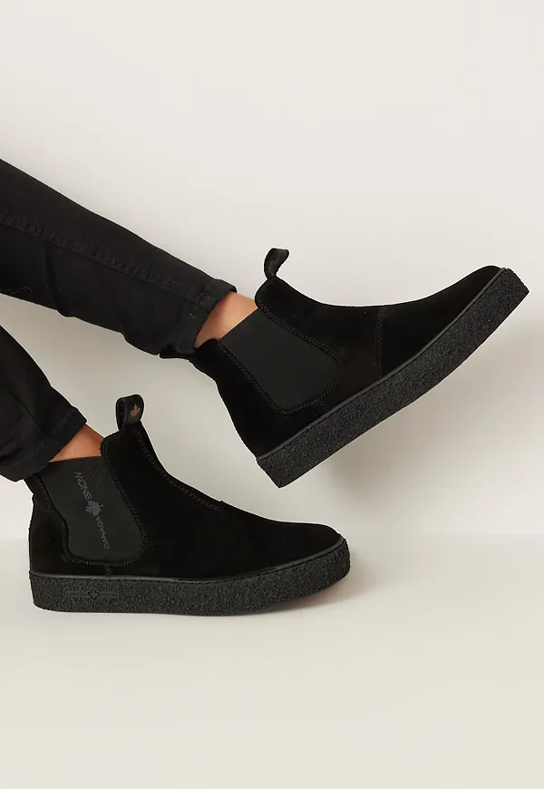 Mount Verm Suede