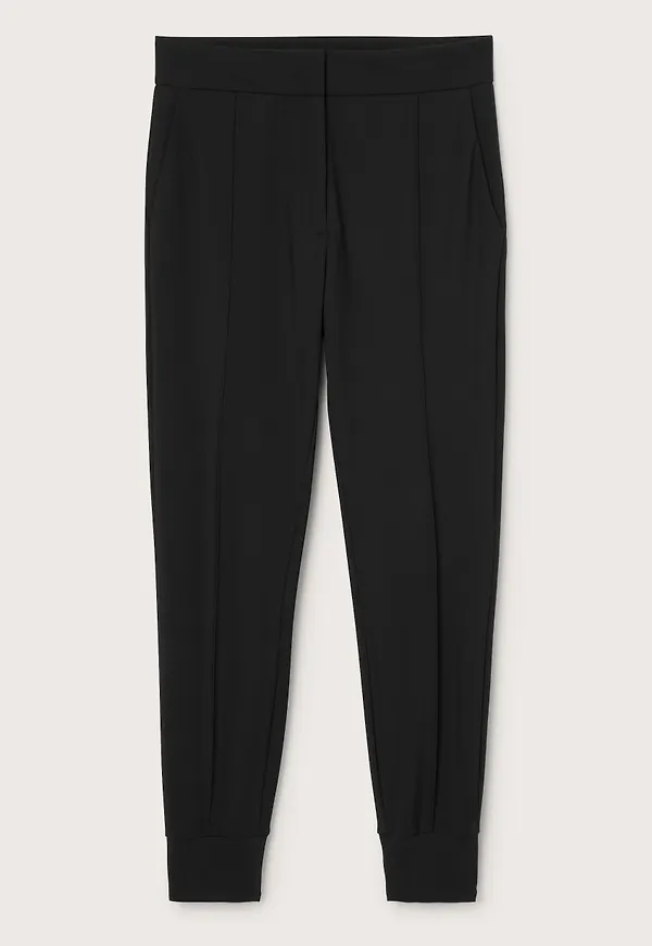 Move trousers