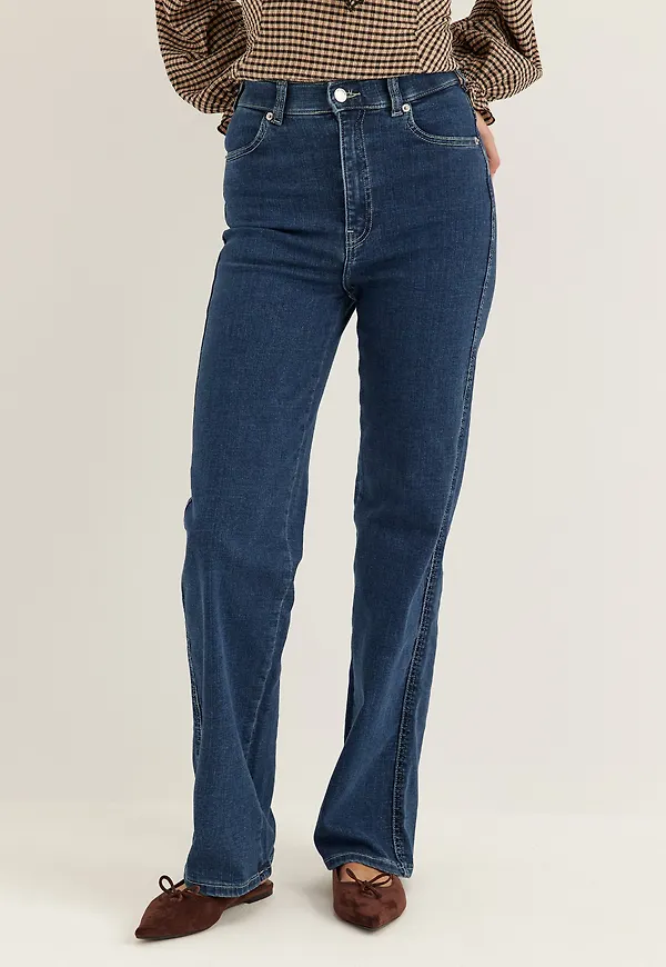 Moxy Straight