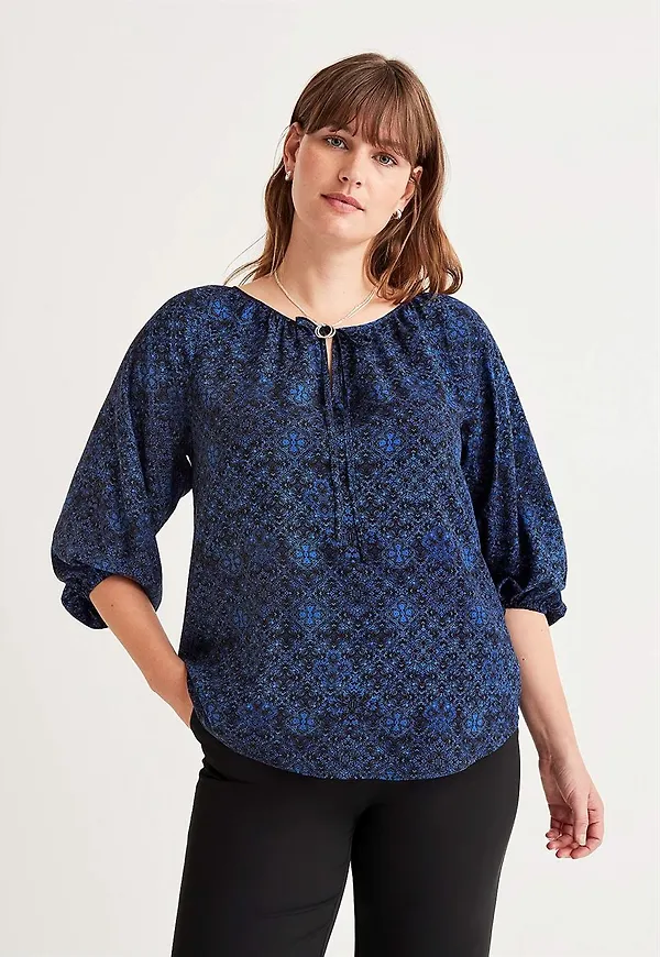 Mönstrad blus