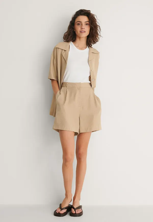 NA-KD Avslappnade shorts - Beige