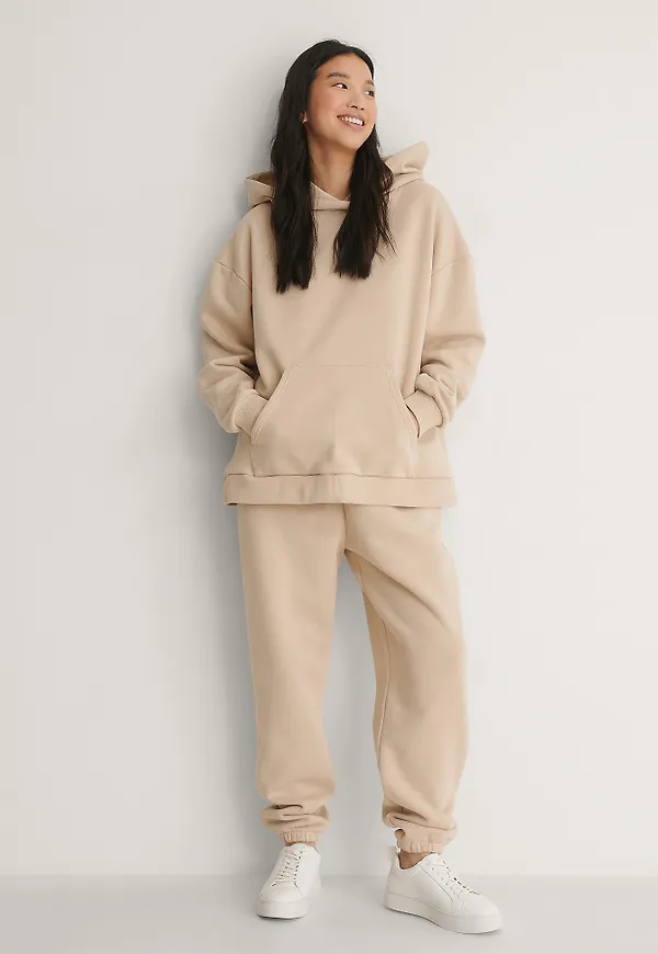 NA-KD Basic Avsmalnande sweatpants - Beige