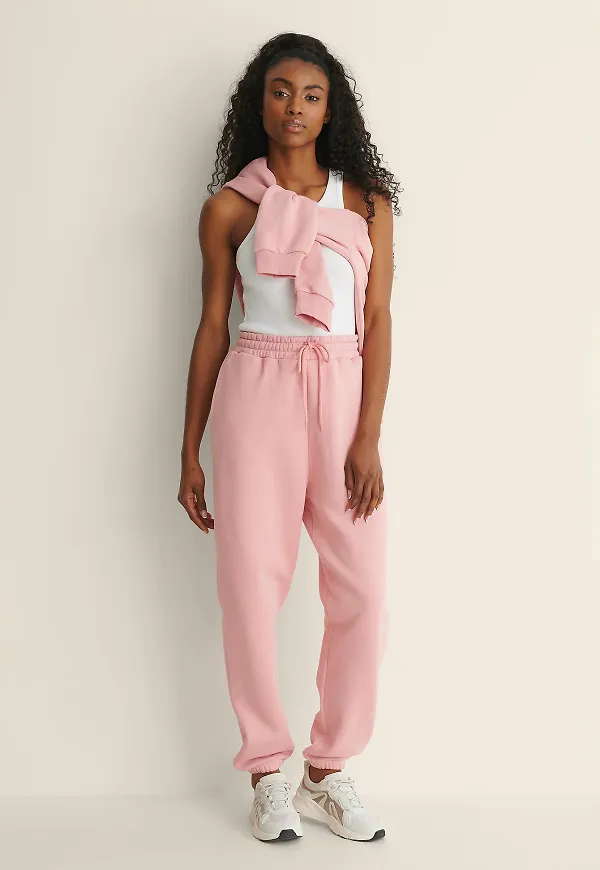 NA-KD Basic Avsmalnande sweatpants - Pink
