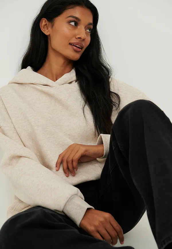 NA-KD Basic Ekologisk oversize hoodie med ficka - Beige