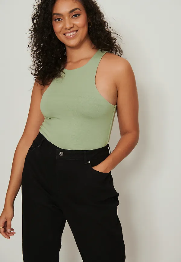 NA-KD Basic Linne Med Racerback - Green