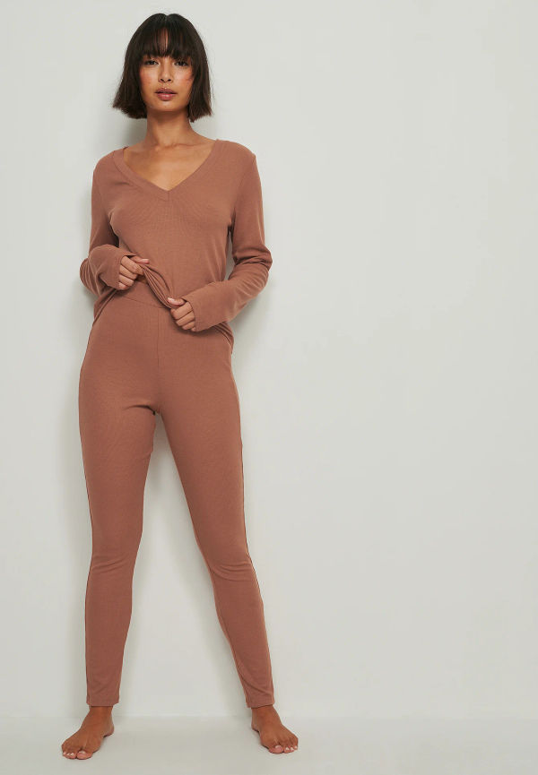 NA-KD Basic Återvunna mjukt ribbstickade tights med hög midja - Brown