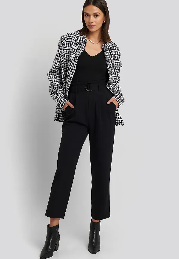 NA-KD Belted Paperbag Tapered Pants - Black