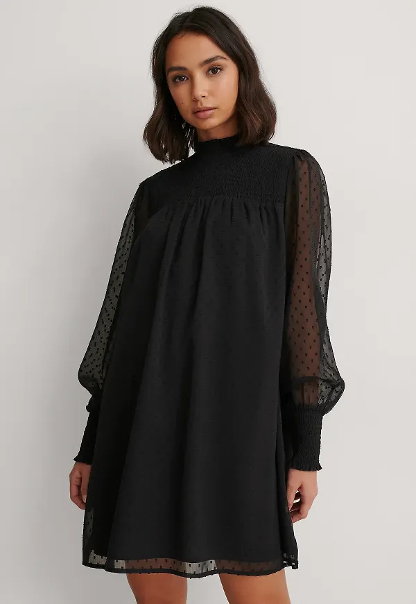 NA-KD Boho Dobbyklänning Med Smock - Black
