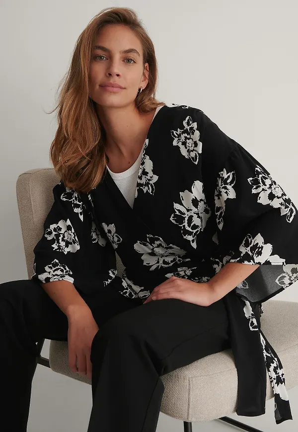 NA-KD Boho Kimono-Topp - Flower