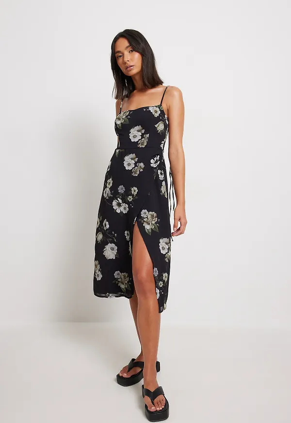 NA-KD Boho Midiklänning med överlappande kjol - Flower