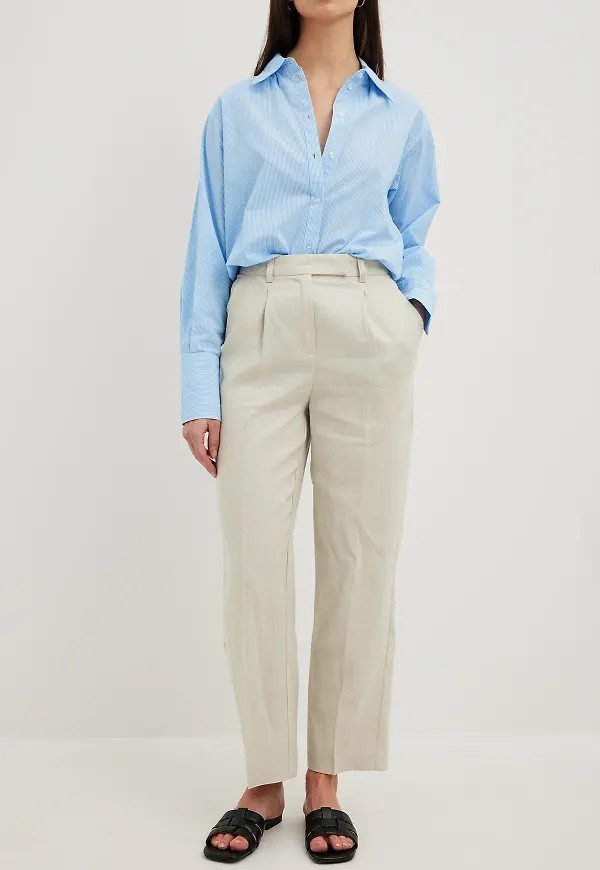 NA-KD Classic Croppade linnebyxor - Beige