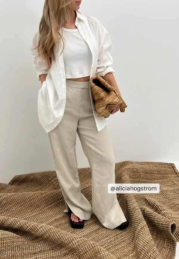 NA-KD Classic Linnebyxa med sidoslits - Beige