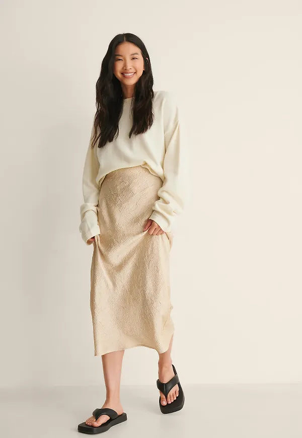 NA-KD Classic Satin Wrinkle Skirt - Beige