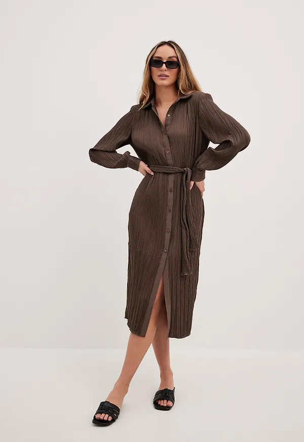 NA-KD Classic Strukturerad skjortmidiklänning - Brown