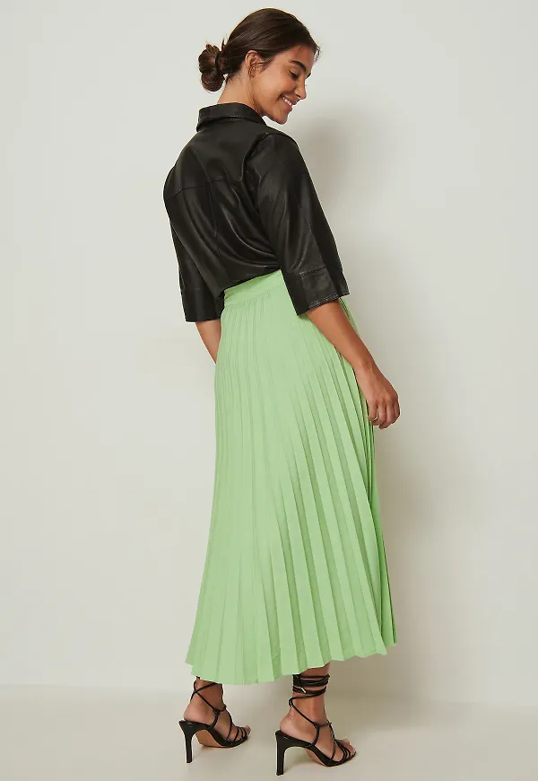 NA-KD Classic Tung plisserad midikjol - Green