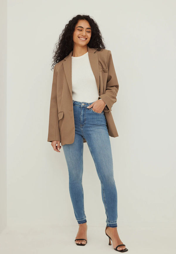 NA-KD Ekologiska skinny jeans med hög midja och öppen fåll - Blue