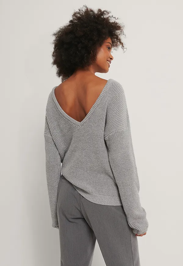NA-KD Knitted Deep V-neck Sweater - Grey