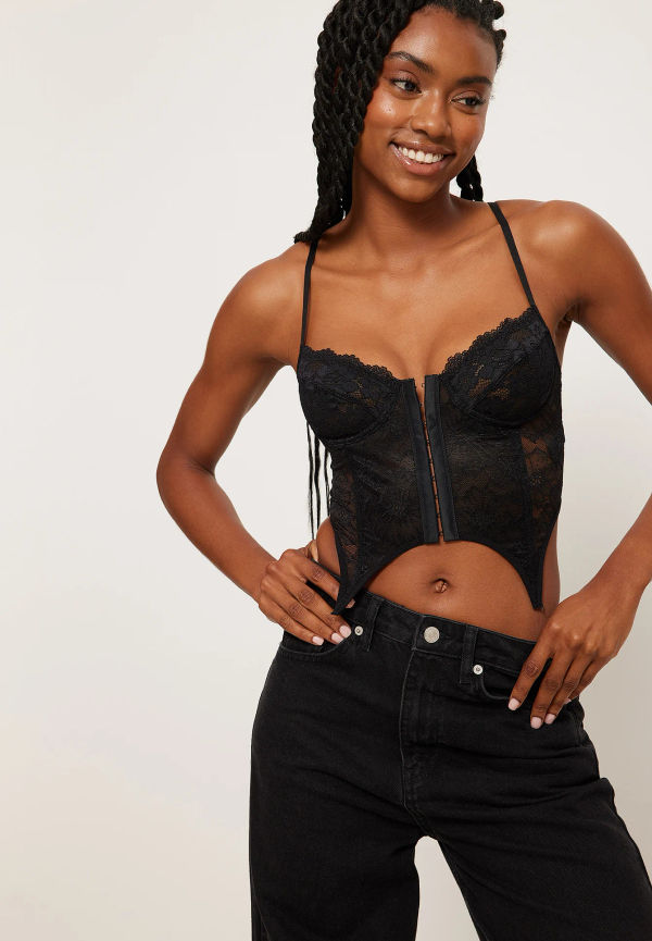 NA-KD Lingerie Fjärilsformad korsett med spets - Black