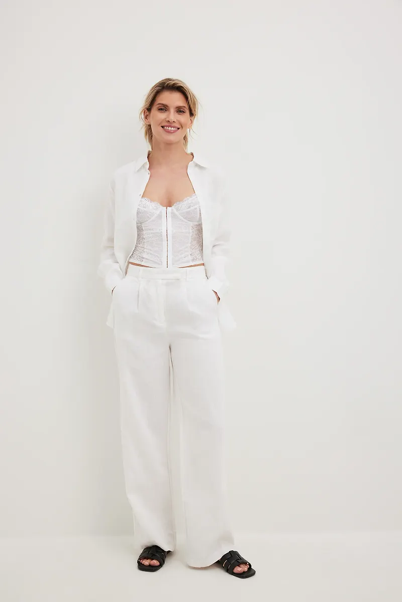 NA-KD Lingerie Kupkorsett i spets - White