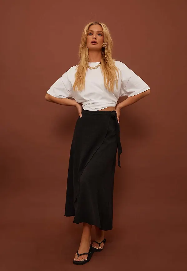 NA-KD Midi omlottkjol i linneblandning - Black