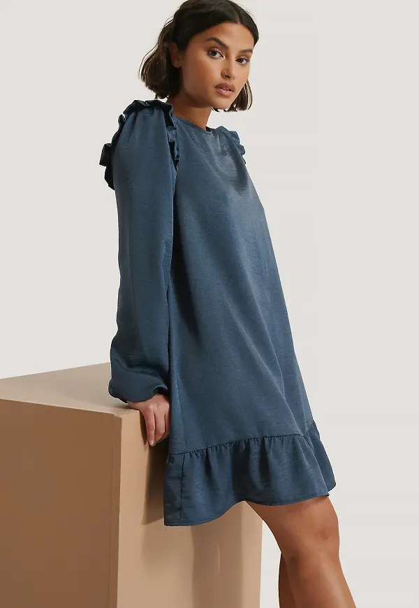 NA-KD Miniklänning Med Volangdetalj - Blue