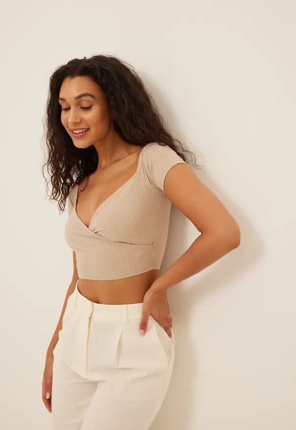 NA-KD Off shoulder-topp - Beige