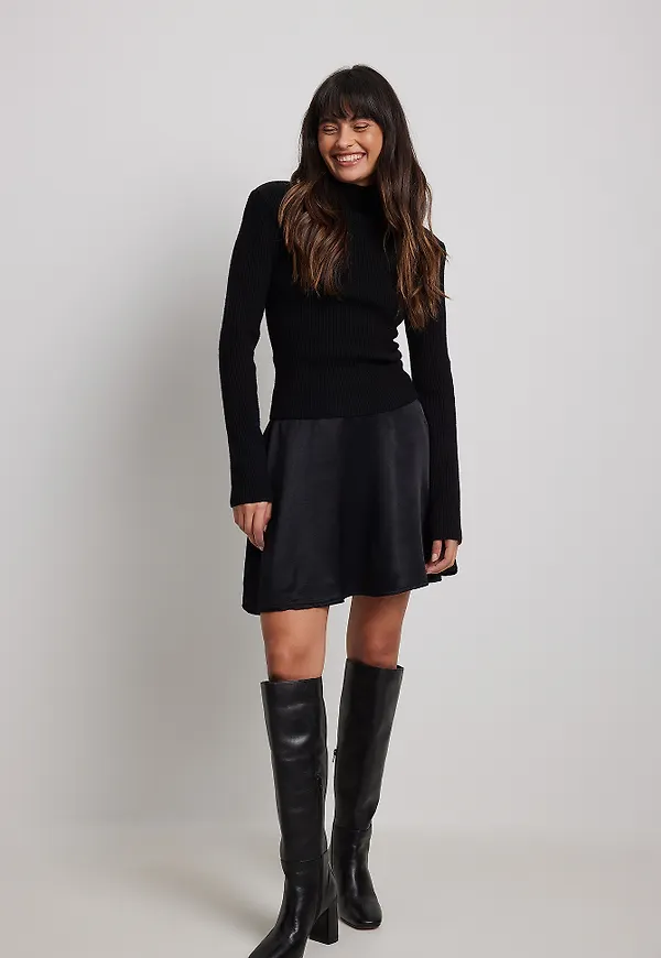 NA-KD Party Minikjol i satin - Black